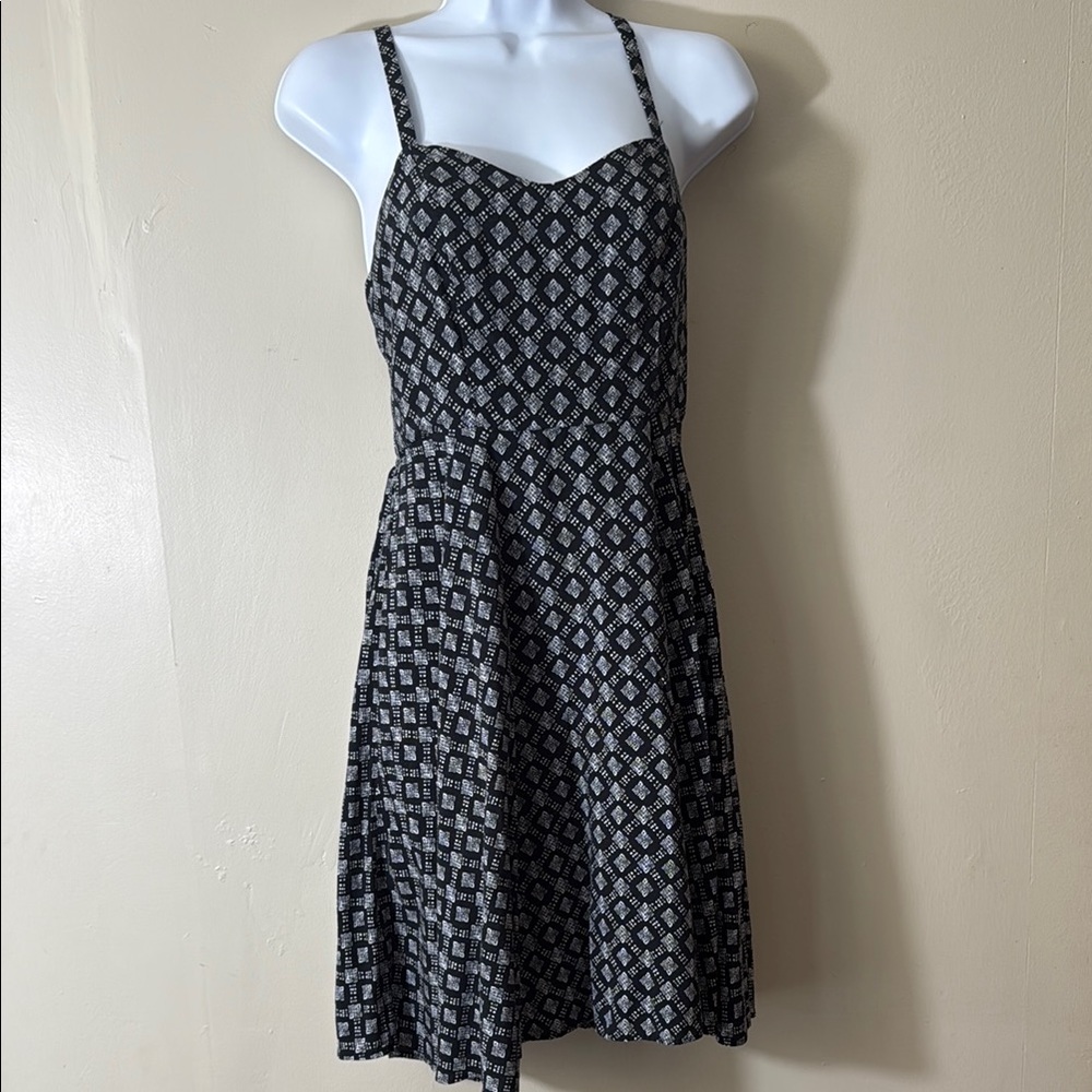 Old Navy Black and White Sleeveless Mini Sundress